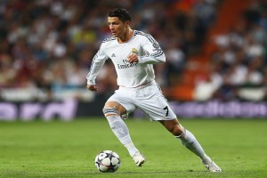 开云下载-库里一箭穿心，当三分雨浇灭绿军最后希望