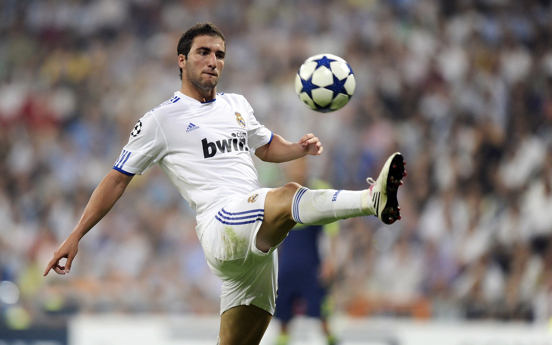 西亚卡姆，被遗忘的国王，在欧冠之夜加冕